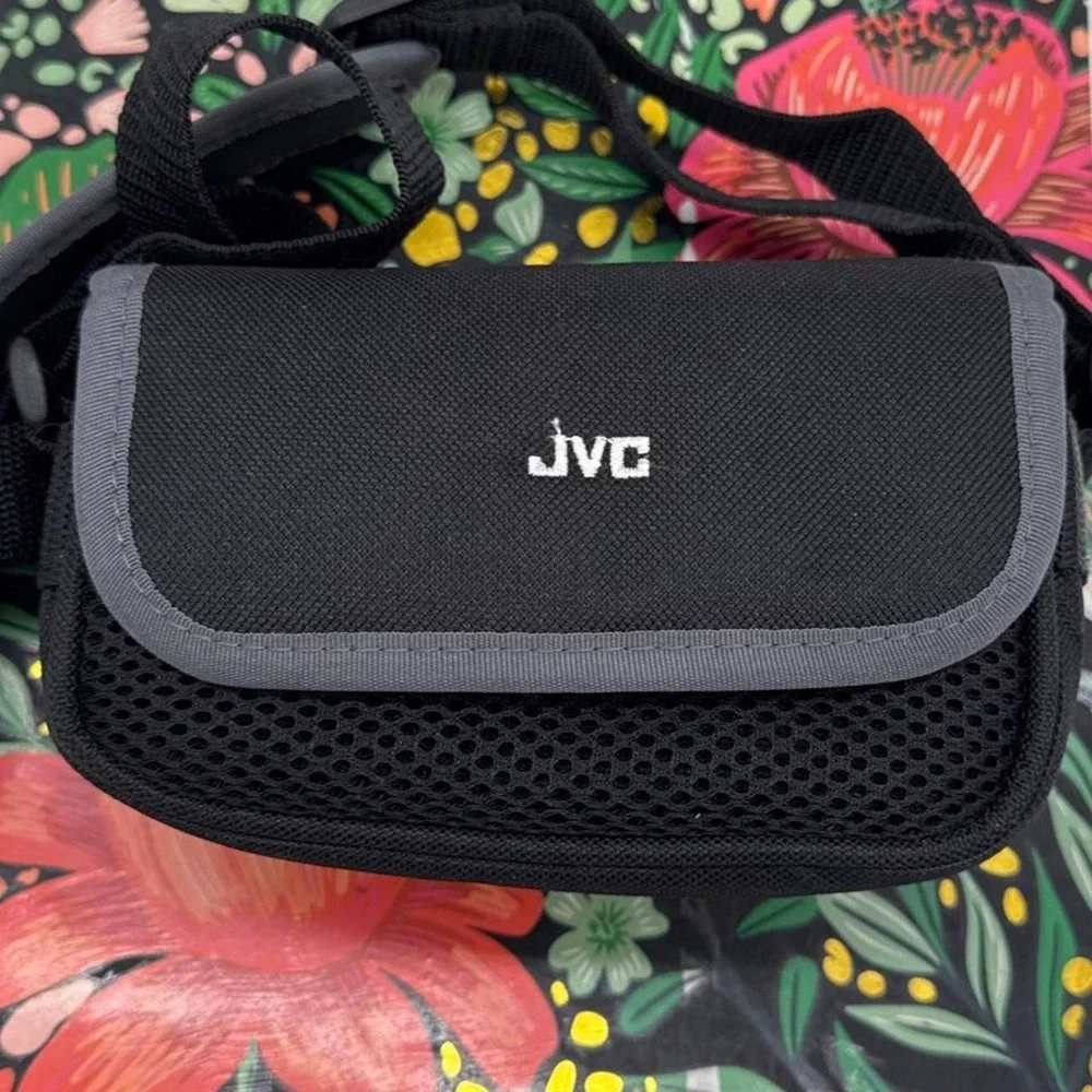 JVC‎ Everio GZ-HM30RU Camcorder – HD Video Camera